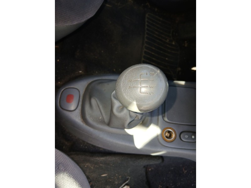 renault clio ii (bb_, cb_) del año 2000