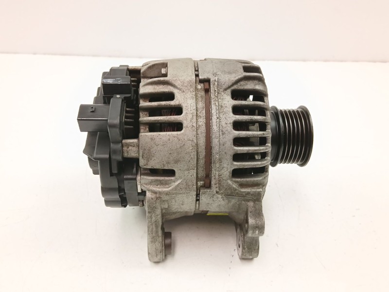 Recambio de alternador para seat ibiza iii (6l1) 1.4 16v referencia OEM IAM 037903025M 0124325013 