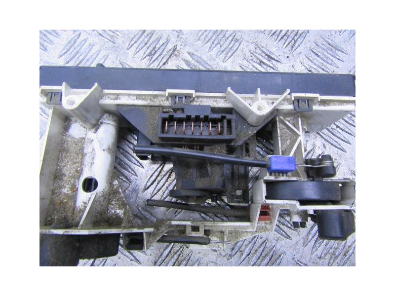 Recambio de mandos calefaccion : skoda felicia : 1.9 d (63,90cv) [1998] para skoda felicia 1.9 d referencia OEM IAM   