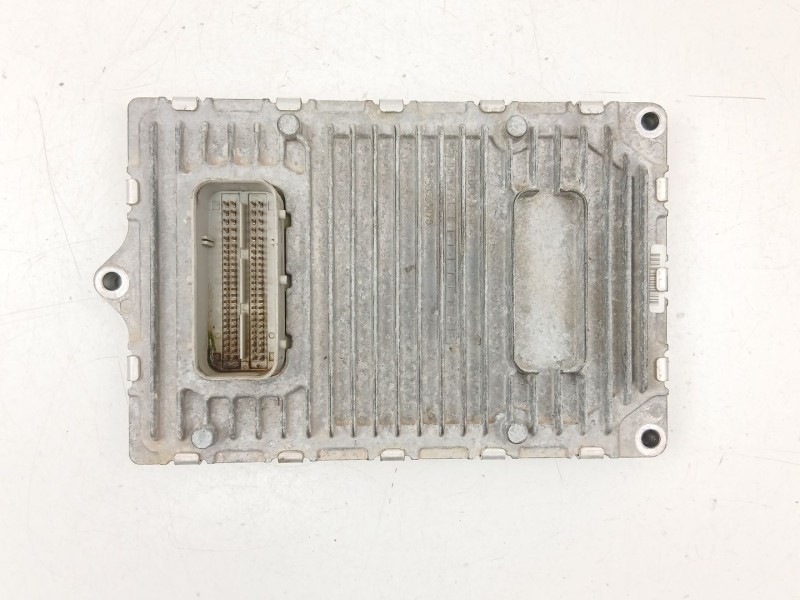 Recambio de centralita para fiat freemont 2.0 jtd referencia OEM IAM 68225342AB  