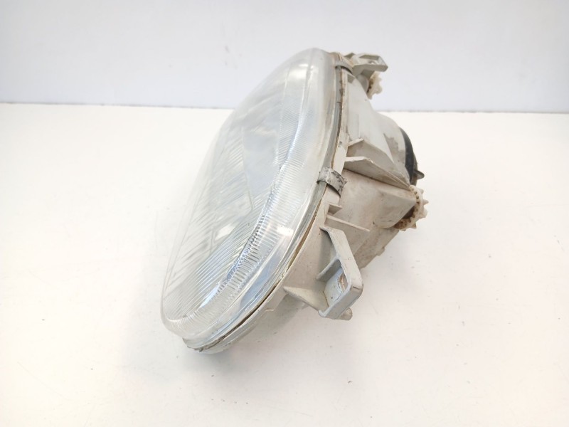 Recambio de faro derecho para volkswagen golf iii (1h1) 1.9 d referencia OEM IAM 1H6941018AM  