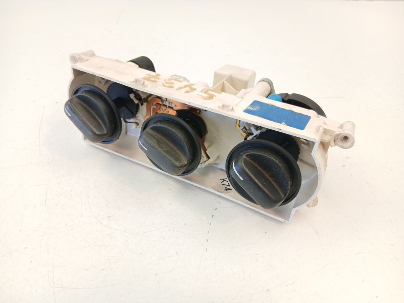 Recambio de mandos calefaccion aire para opel vectra 1.6 g referencia OEM IAM 90512365  