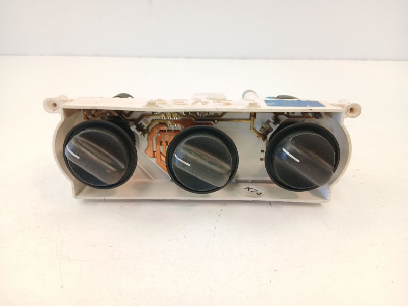 Recambio de mandos calefaccion aire para opel vectra 1.6 g referencia OEM IAM 90512365  