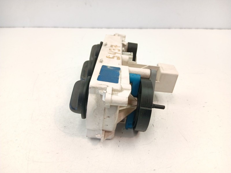 Recambio de mandos calefaccion aire para opel vectra 1.6 g referencia OEM IAM 90512365  