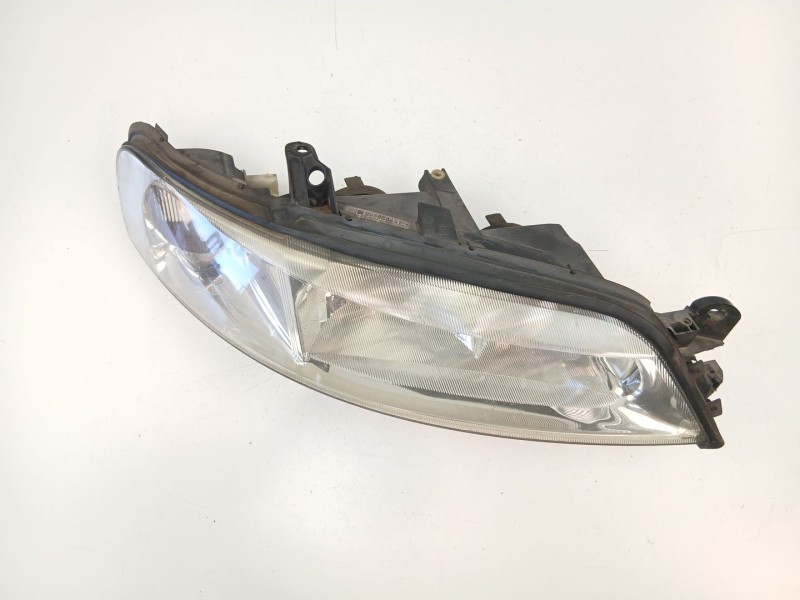 Recambio de faro derecho para opel vectra b fastback (38_) 1.8 i 16v referencia OEM IAM 90586845  