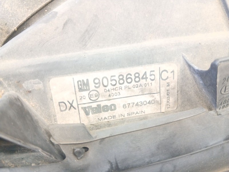 Recambio de faro derecho para opel vectra b fastback (38_) 1.8 i 16v referencia OEM IAM 90586845  