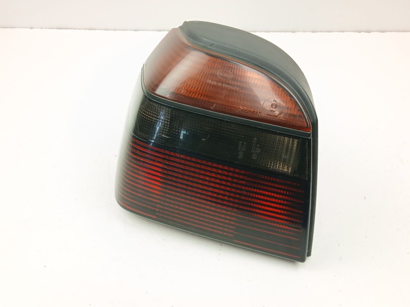 Recambio de piloto trasero izquierdo para volkswagen golf 2.0 g referencia OEM IAM 1H6945111B  