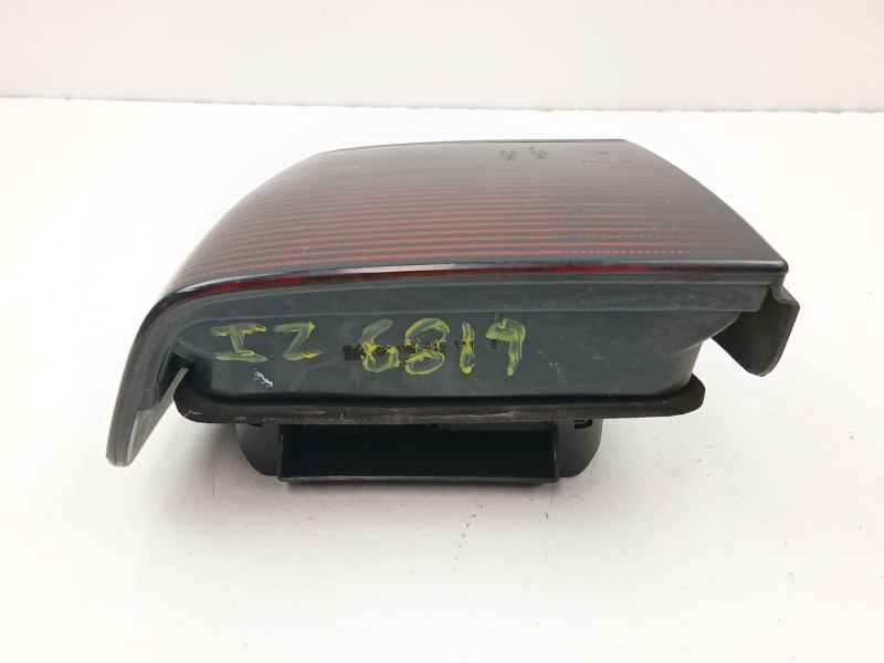 Recambio de piloto trasero izquierdo para volkswagen golf 2.0 g referencia OEM IAM 1H6945111B  