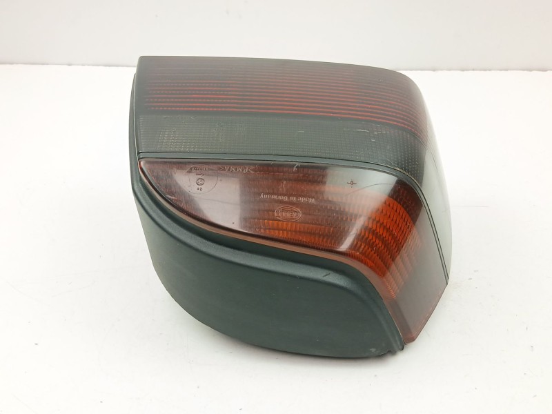 Recambio de piloto trasero izquierdo para volkswagen golf 2.0 g referencia OEM IAM 1H6945111B  