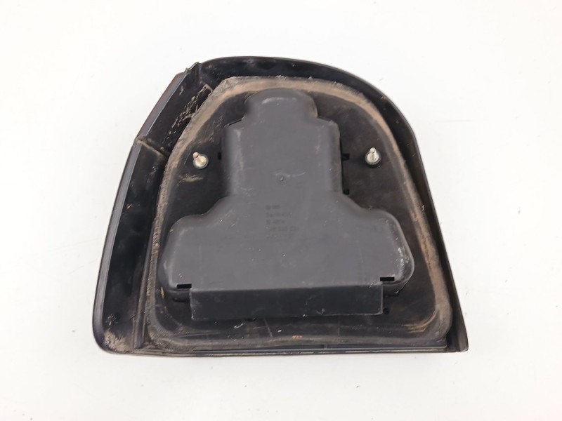 Recambio de piloto trasero derecho para volkswagen golf 2.0 g referencia OEM IAM 1H6945112B  