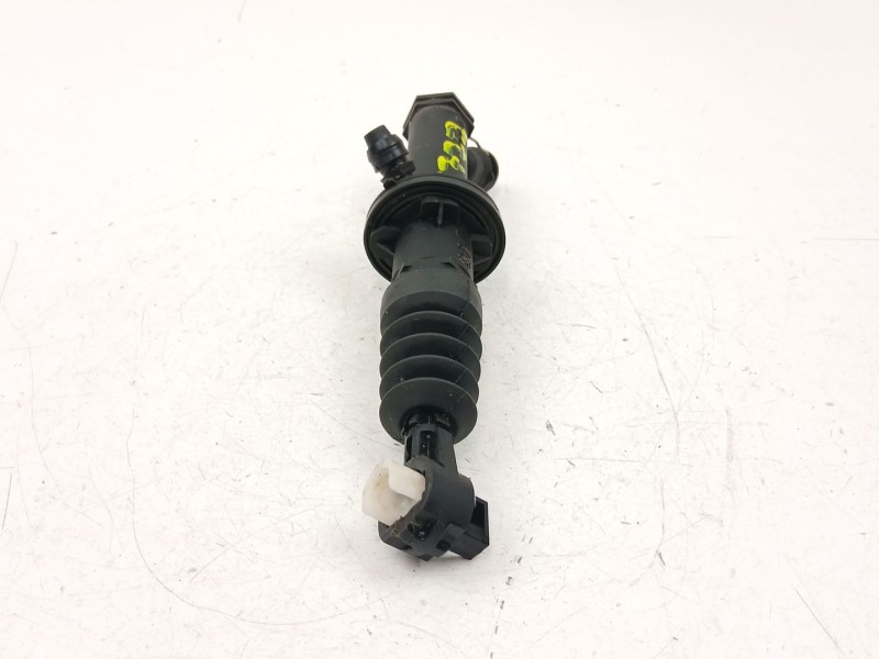 Recambio de bomba embrague para renault clio iv (bh_) 1.5 dci 90 referencia OEM IAM 306100642R  