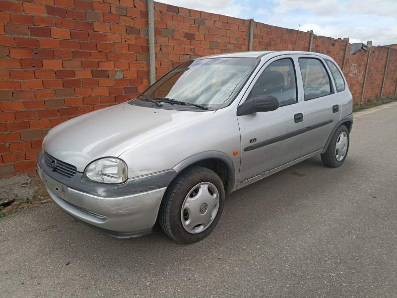 opel corsa b (s93) del año 1998