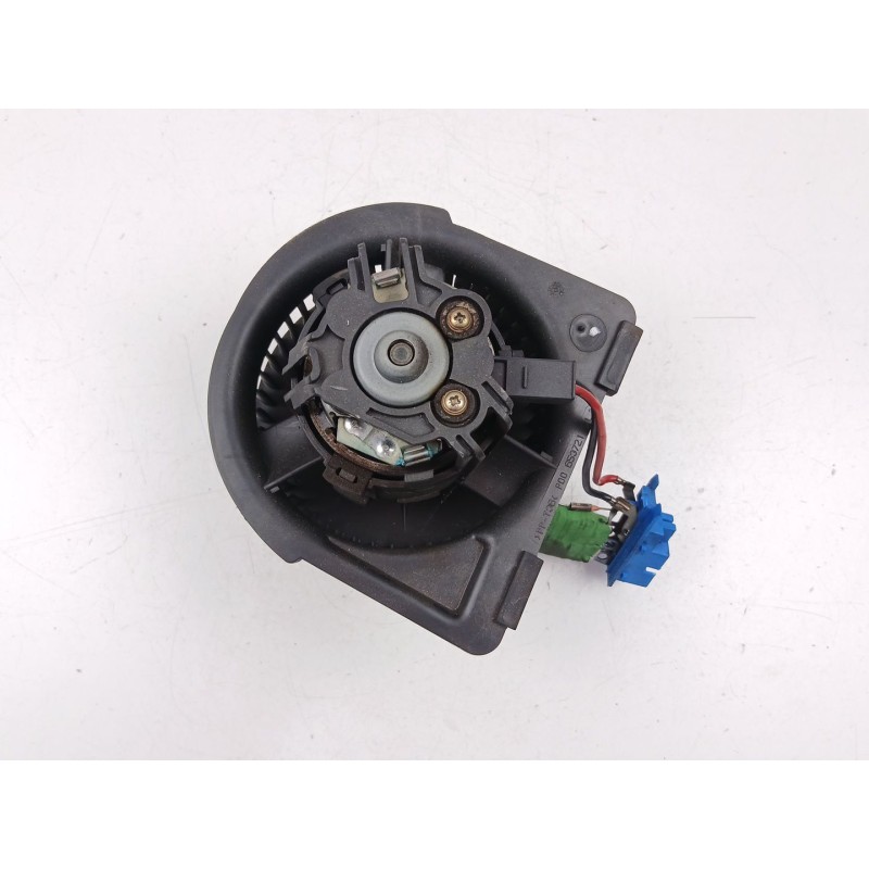 Recambio de motor calefaccion para opel vectra b (j96) 1.6 i 16v (f19) referencia OEM IAM 90568692  