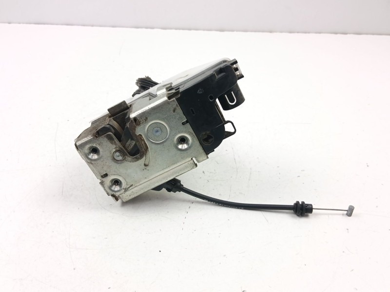 Recambio de cerradura puerta delantera derecha para citroën c2 1.1 g referencia OEM IAM 9136Q7  