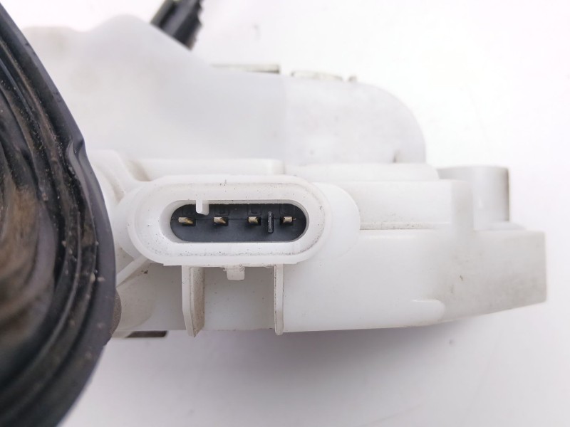 Recambio de cerradura puerta delantera derecha para citroën c2 1.1 g referencia OEM IAM 9136Q7  