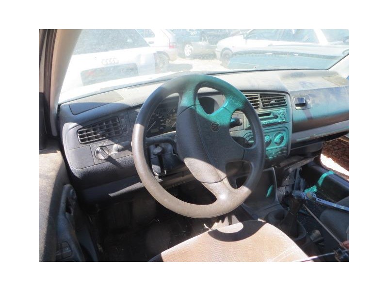 volkswagen golf del año 1994