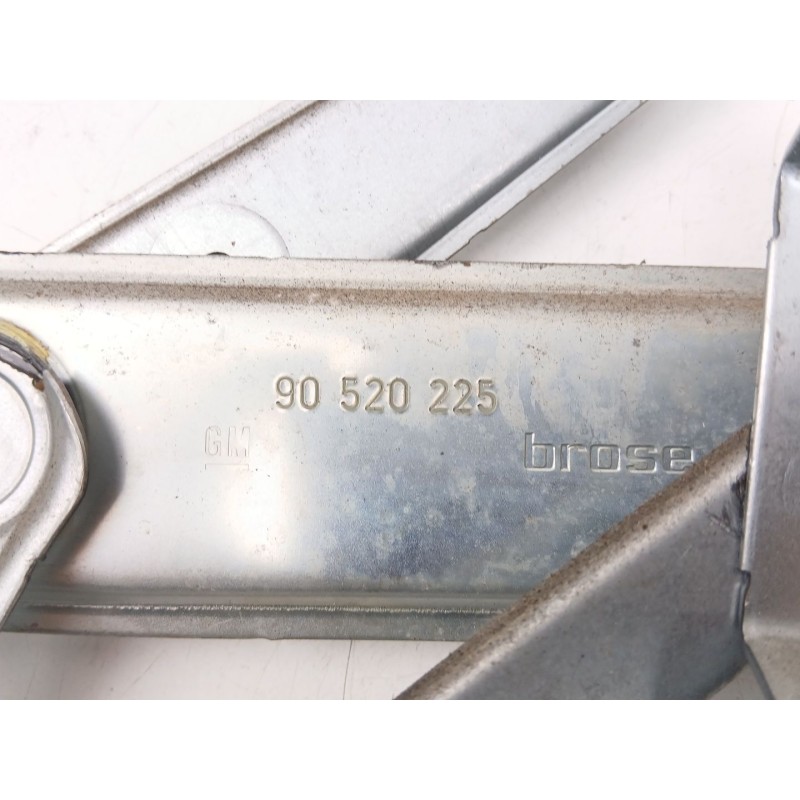 Recambio de elevalunas delantero izquierdo para opel vectra b (j96) 1.6 i 16v (f19) referencia OEM IAM 90520225  