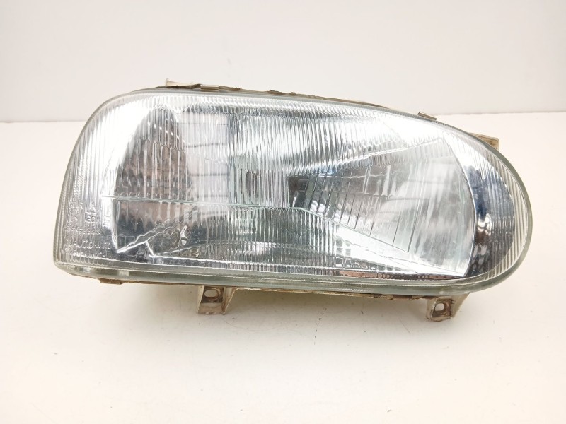 Recambio de faro derecho para volkswagen golf 1.8 g referencia OEM IAM 1H6941018AM  