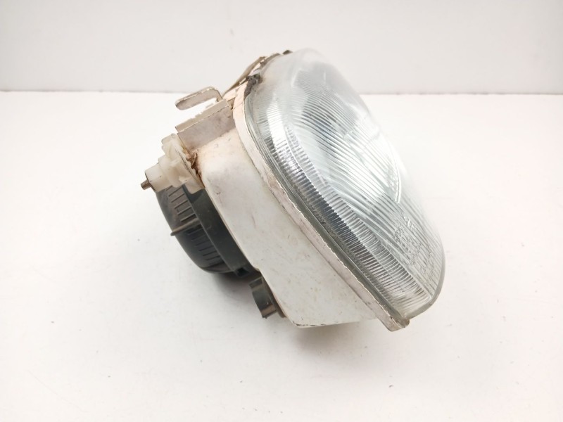 Recambio de faro derecho para volkswagen golf 1.8 g referencia OEM IAM 1H6941018AM  