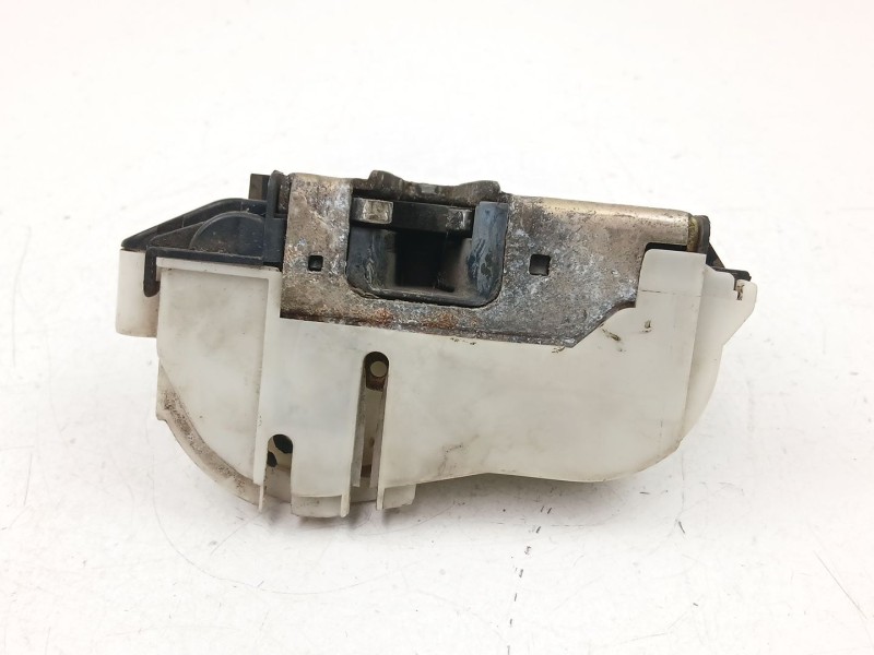 Recambio de cerradura puerta delantera derecha para volkswagen golf 1.4 g referencia OEM IAM 1H1837016  