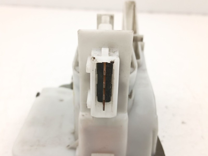 Recambio de cerradura puerta trasera derecha para volkswagen golf 1.9 d referencia OEM IAM 1H4839016A  