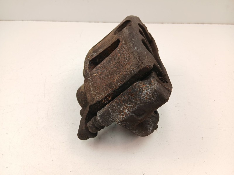 Recambio de pinza freno delantera izquierda para fiat freemont 2.0 jtd referencia OEM IAM K68144161AA  