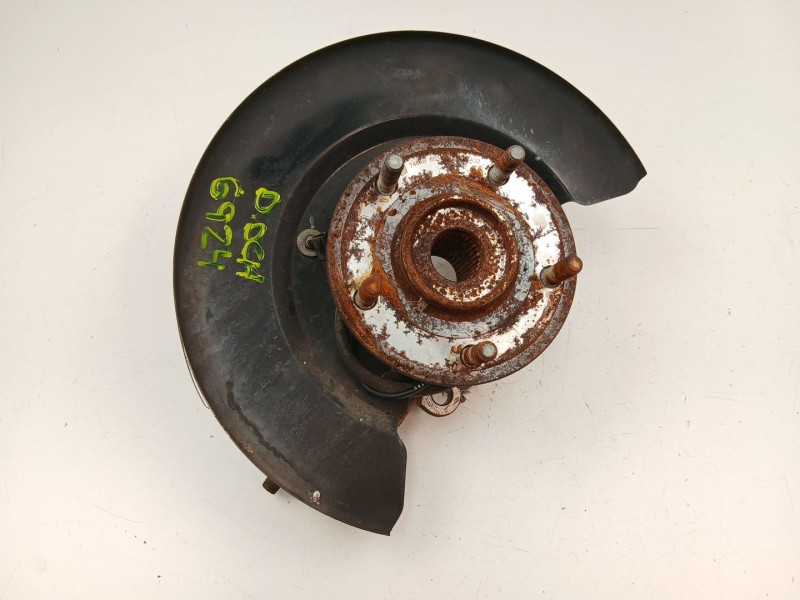 Recambio de mangueta delantera derecha para fiat freemont 2.0 jtd referencia OEM IAM K05171102AC  