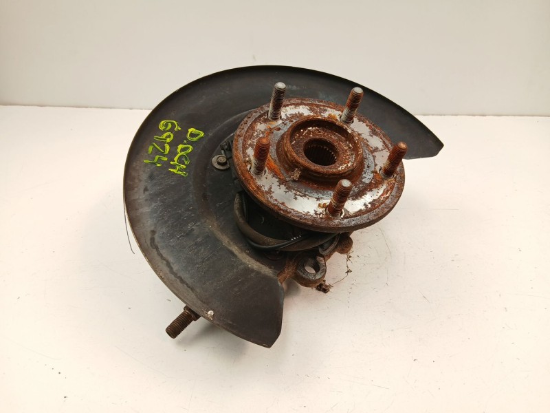 Recambio de mangueta delantera derecha para fiat freemont 2.0 jtd referencia OEM IAM K05171102AC  