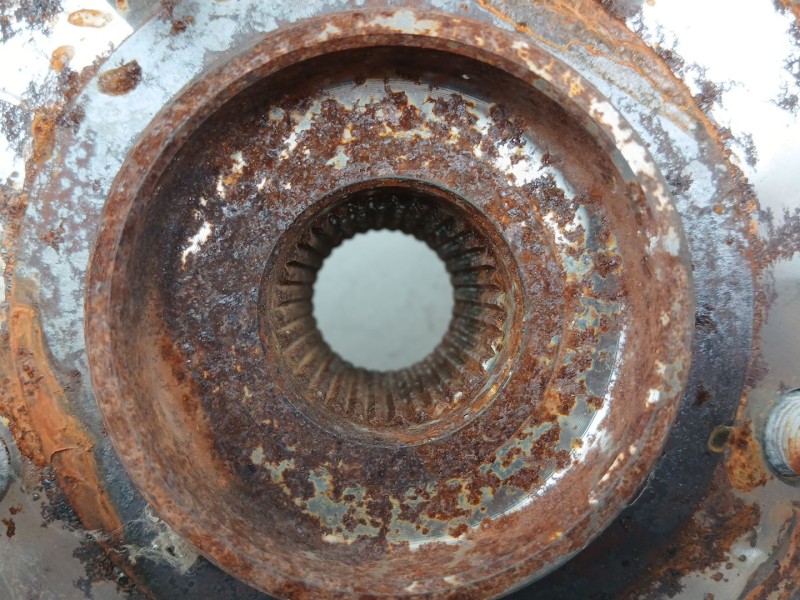 Recambio de mangueta delantera derecha para fiat freemont 2.0 jtd referencia OEM IAM K05171102AC  