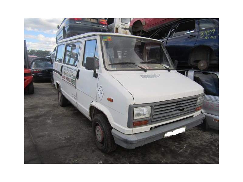 peugeot j5 del año 1990