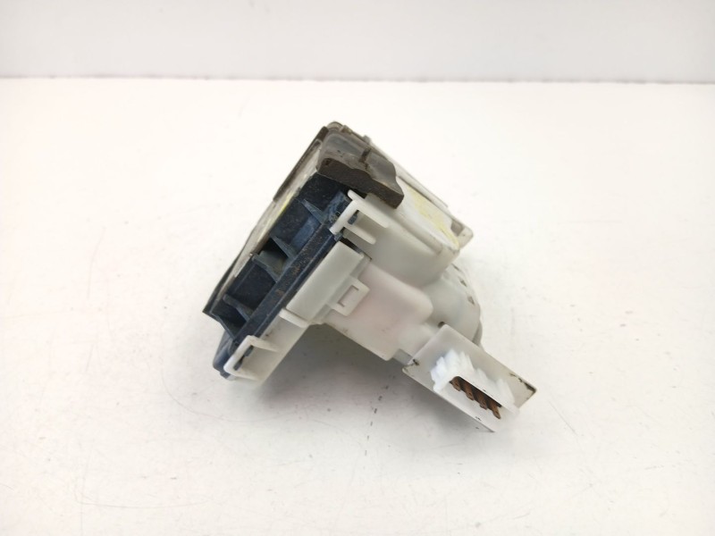 Recambio de cerradura puerta trasera izquierda para volkswagen golf 1.8 g automatico referencia OEM IAM 1H4839015A  