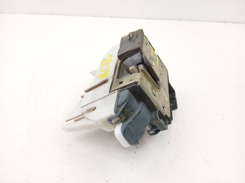 Recambio de cerradura puerta trasera izquierda para volkswagen golf 1.8 g automatico referencia OEM IAM 1H4839015A  