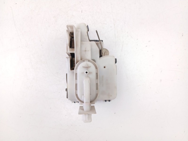 Recambio de cerradura puerta trasera izquierda para volkswagen golf 1.8 g automatico referencia OEM IAM 1H4839015A  