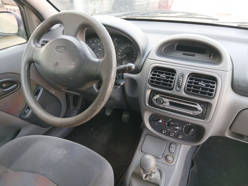 renault clio ii (bb_, cb_) del año 2000