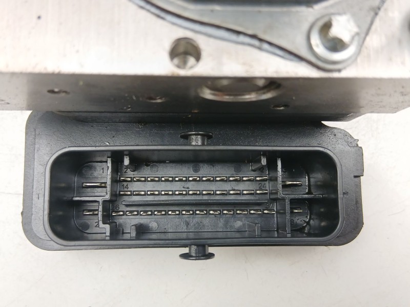 Recambio de abs para renault clio iv (bh_) 1.5 dci 90 referencia OEM IAM 476608428R  