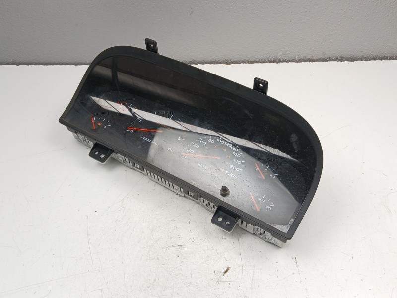 Recambio de cuadro instrumentos para jeep grand cherokee 3.1 td automatico referencia OEM IAM 56042930AA  