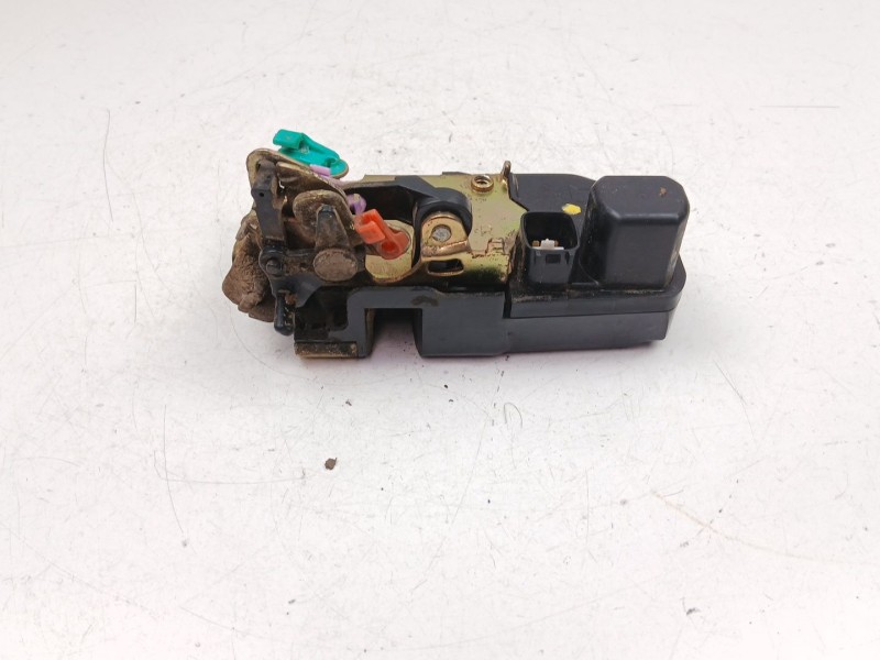 Recambio de cerradura puerta trasera derecha para jeep grand cherokee 3.1 td automatico referencia OEM IAM 55135620AB  