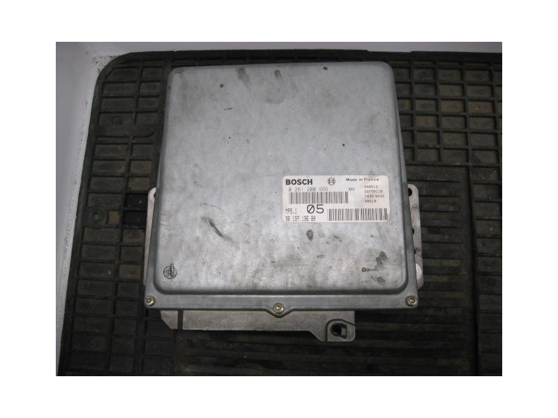 Recambio de centralita : citroen xantia : 1.8 g-lfz (100,64cv) 5p [1994] para citroen xantia 1.8 g-lfz referencia OEM IAM 026120