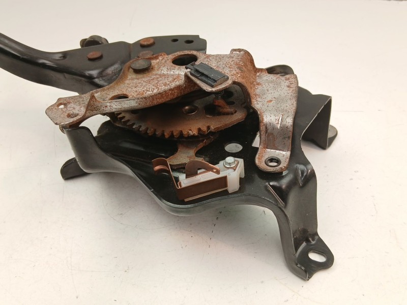 Recambio de palanca freno de mano para fiat freemont 2.0 jtd referencia OEM IAM 04743865AG  