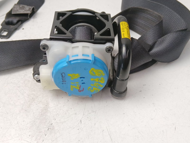 Recambio de cinturon seguridad delantero izquierdo para kia carens iv 1.7 crdi referencia OEM IAM 88810A4200  