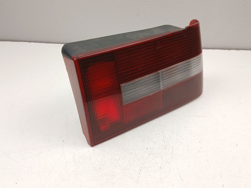 Recambio de piloto trasero derecho para volvo 460 (464) 1.6 referencia OEM IAM 474207  