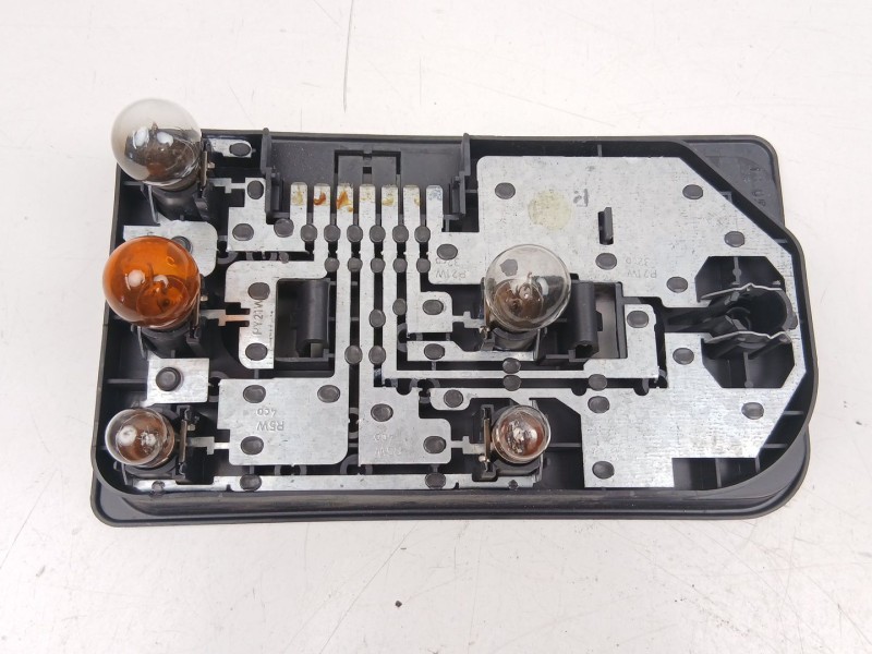 Recambio de piloto trasero derecho para volvo 460 (464) 1.6 referencia OEM IAM 474207  