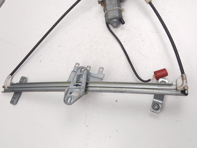 Recambio de elevalunas delantero derecho para volvo 460 (464) 1.6 referencia OEM IAM 467115  