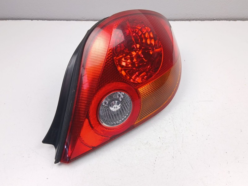 Recambio de piloto trasero derecho para hyundai coupe ii (gk) 1.6 16v referencia OEM IAM 92402-2CXXX  