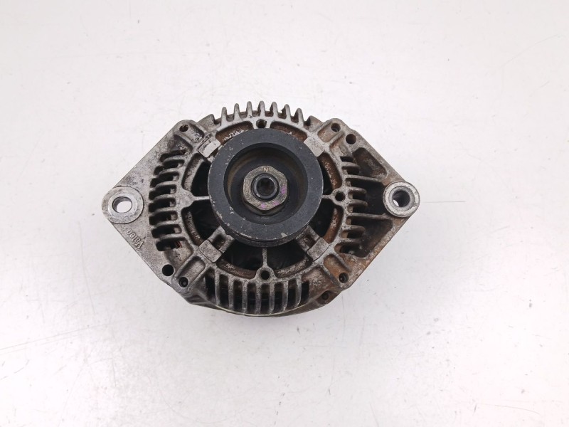 Recambio de alternador para renault clio ii (bb_, cb_) 1.9 dti (b/cb0u) referencia OEM IAM 8200690195  