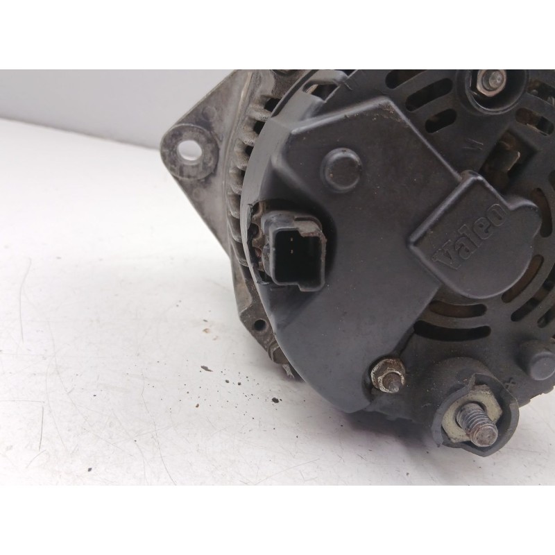 Recambio de alternador para renault clio ii (bb_, cb_) 1.9 dti (b/cb0u) referencia OEM IAM 8200690195  