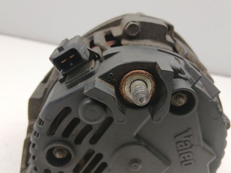 Recambio de alternador para volkswagen polo iii (6n1) 60 1.4 referencia OEM IAM 037903027G  