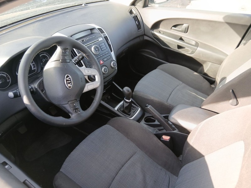 kia cee´d hatchback (ed) del año 2009