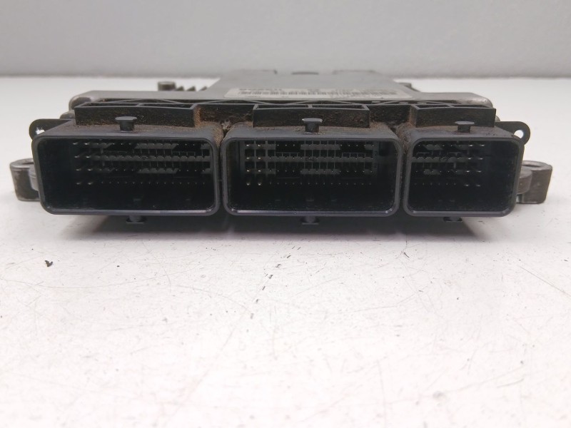 Recambio de centralita para dacia logan ii 1.5 dci / blue dci 75 referencia OEM IAM 237102213R 0281019457 