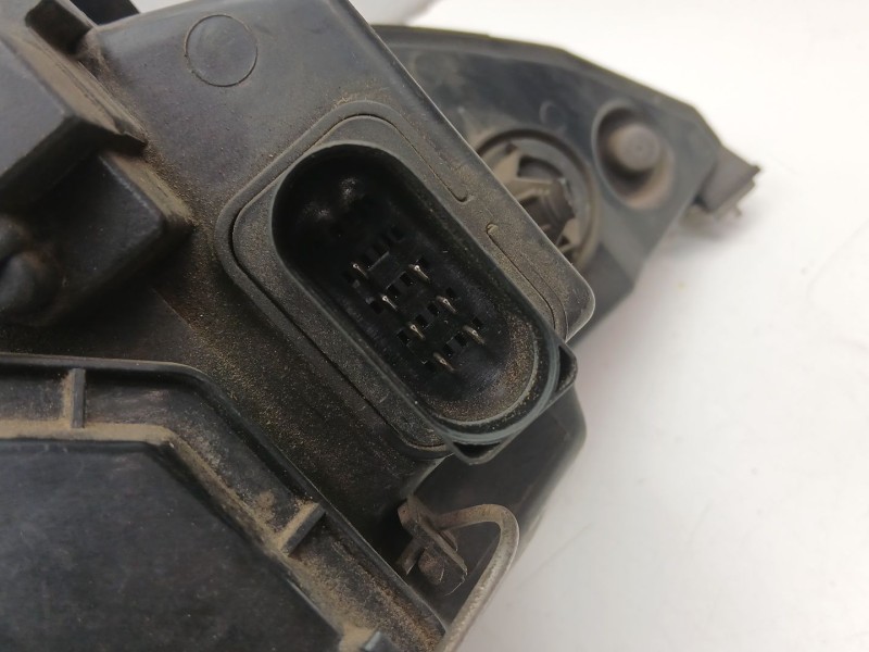 Recambio de faro izquierdo para ford focus i (daw, dbw) 1.8 tdci referencia OEM IAM 2M5113W030BE  